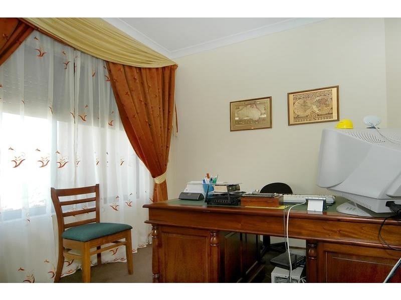 7 Lairbeck Street, Darch WA 6065