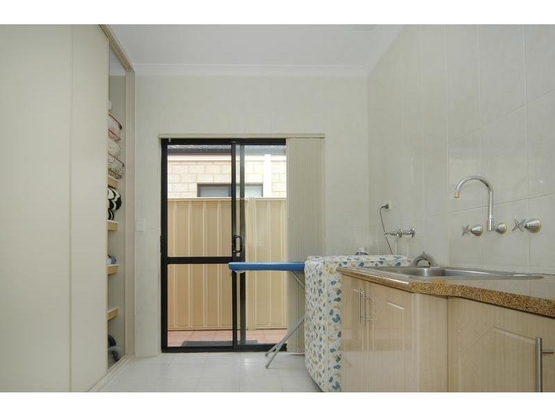 7 Lairbeck Street, Darch WA 6065