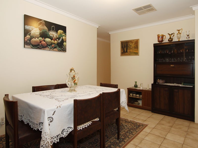 23 Milstead Way, Marangaroo WA 6064