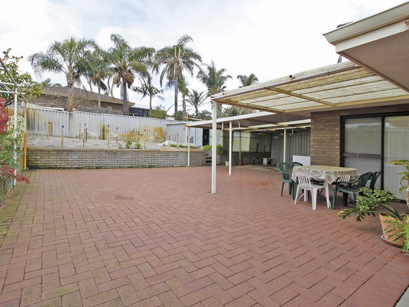 23 Milstead Way, Marangaroo WA 6064