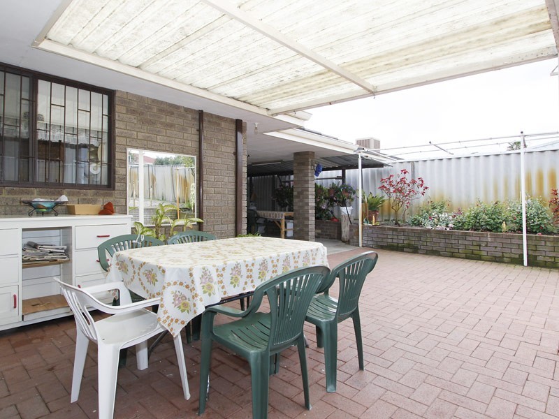 23 Milstead Way, Marangaroo WA 6064