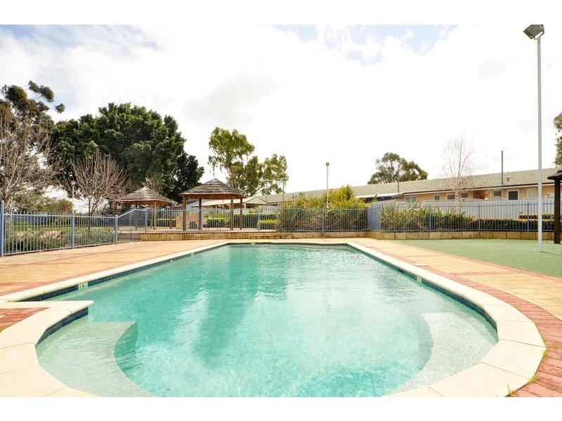 C/17 Hatfield Way, Girrawheen WA 6064