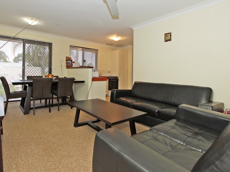 9/13 Bray Place, Beechboro WA 6063