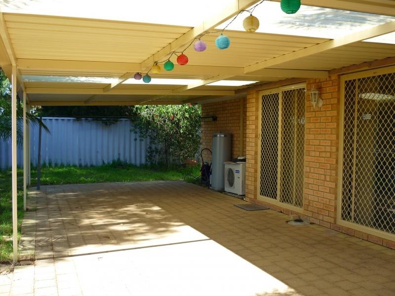 9 Beeston Crescent, Marangaroo WA 6064