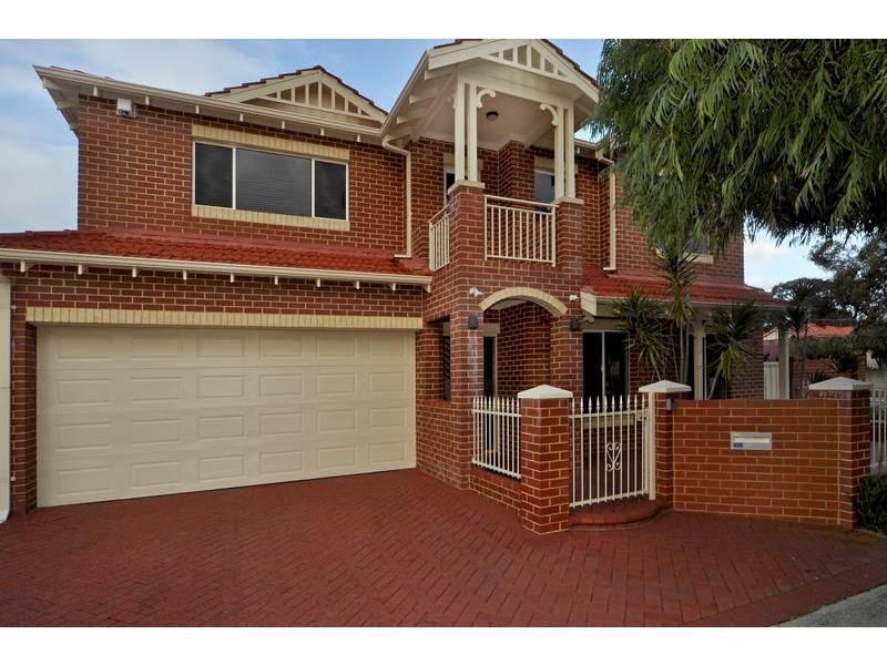 118 Sixth Avenue, Inglewood WA 6052