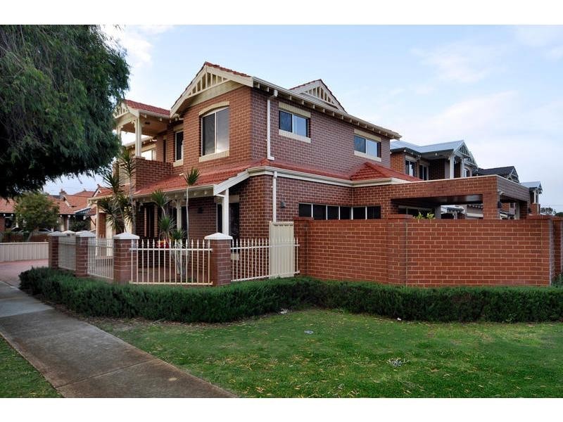 118 Sixth Avenue, Inglewood WA 6052