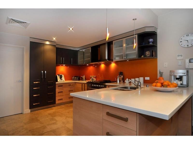 118 Sixth Avenue, Inglewood WA 6052