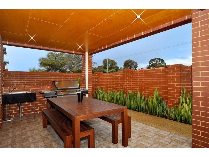 118 Sixth Avenue, Inglewood WA 6052