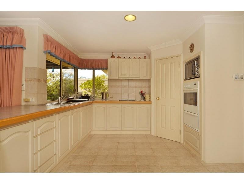 26 Trigger Plant Avenue, Ellenbrook WA 6069