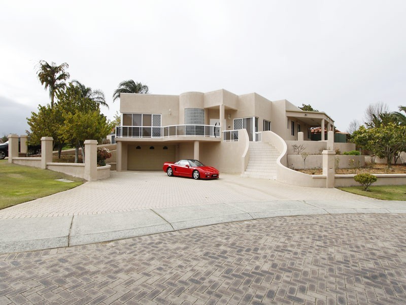 289 Summerlakes Parade, Ballajura WA 6066