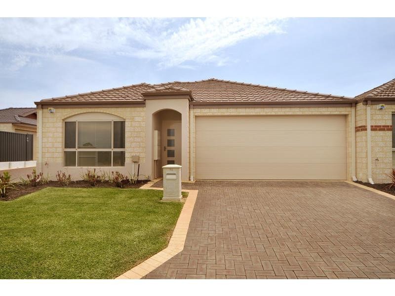 14 Dulegal Way, Aveley WA 6069