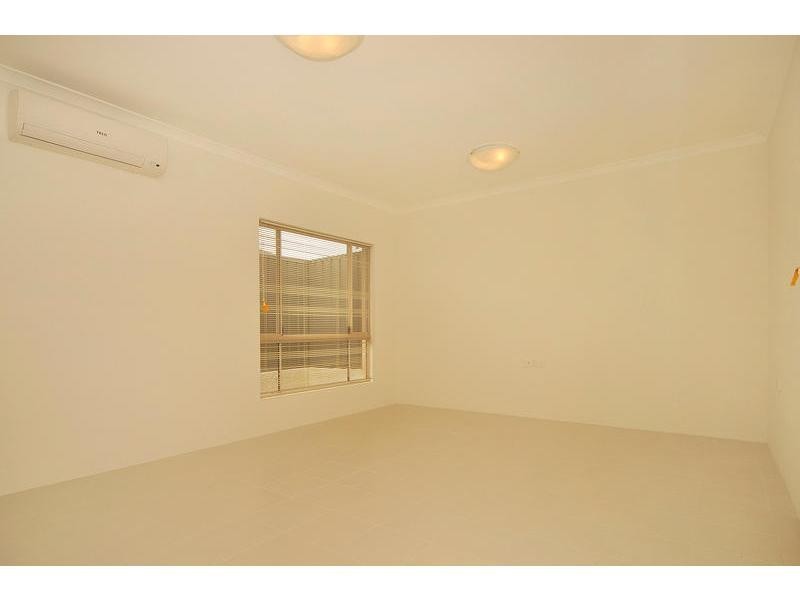 14 Dulegal Way, Aveley WA 6069