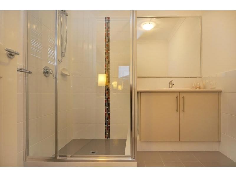 1/16 Dulegal Way, Aveley WA 6069