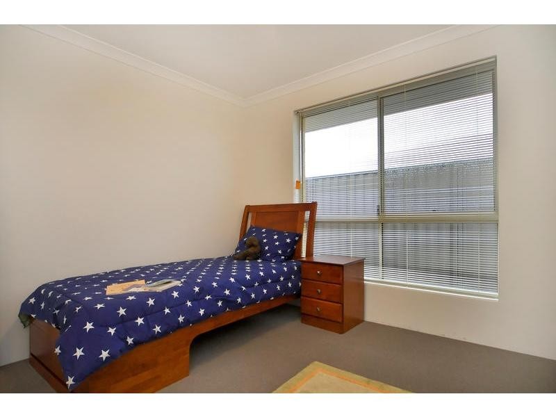 1/16 Dulegal Way, Aveley WA 6069