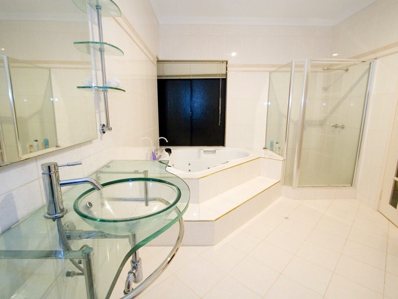 5 Hersey Parkway, Landsdale WA 6065