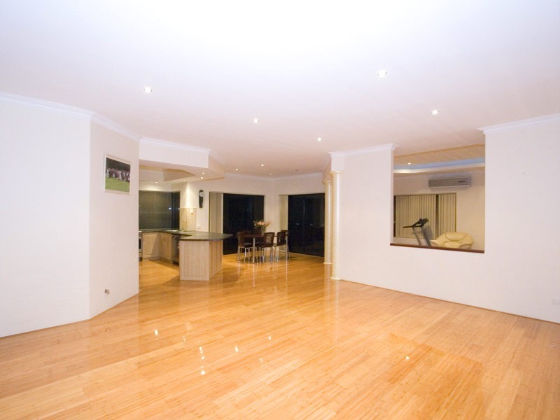 5 Hersey Parkway, Landsdale WA 6065