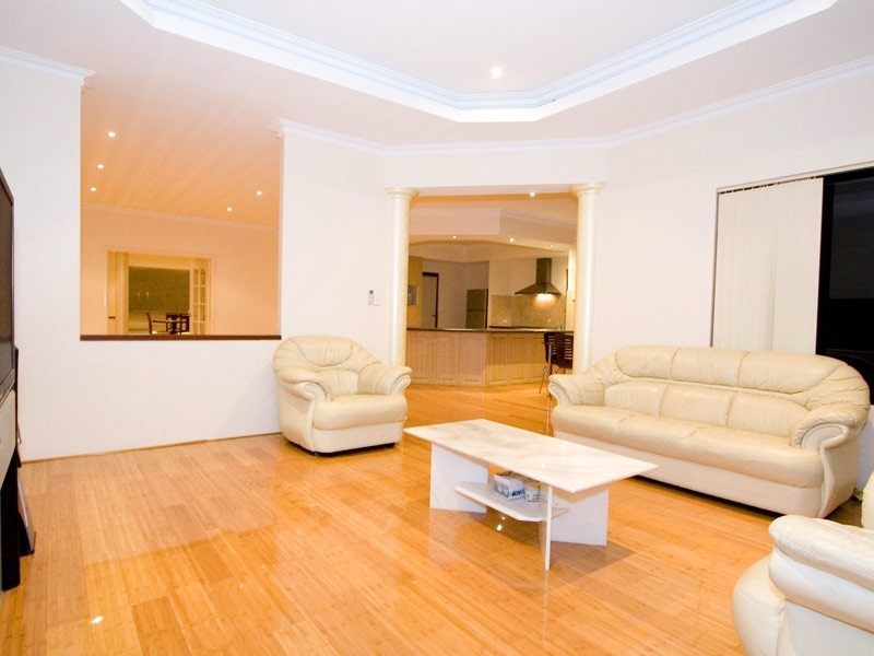 5 Hersey Parkway, Landsdale WA 6065