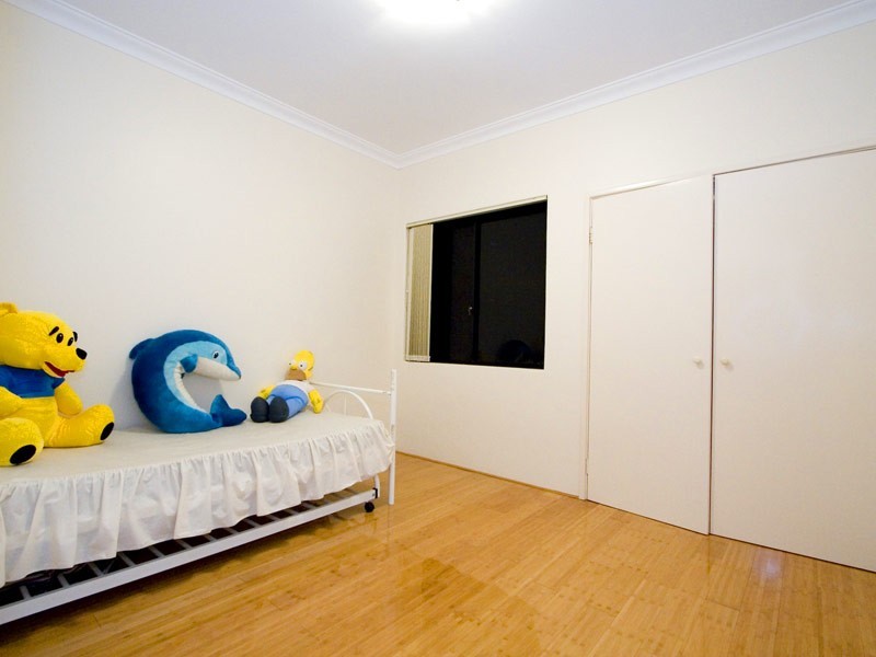 5 Hersey Parkway, Landsdale WA 6065