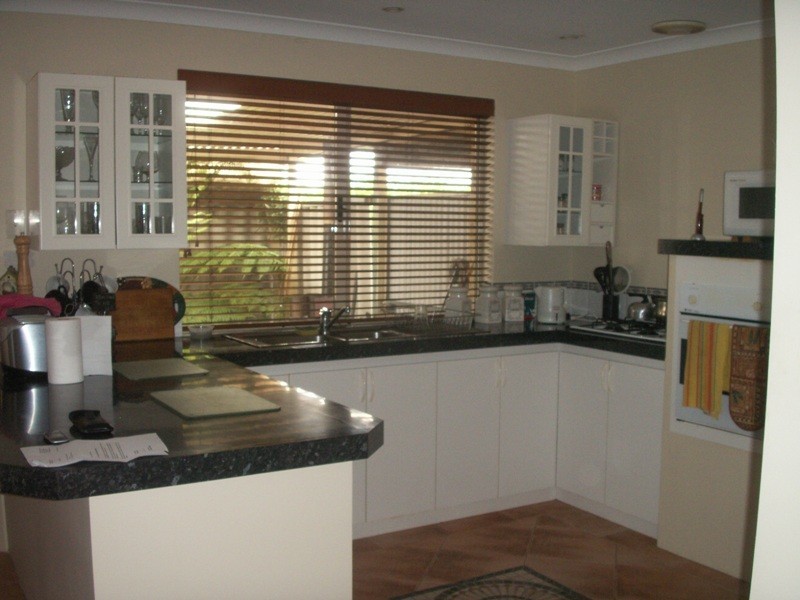 16 Linto Way, Alexander Heights WA 6064