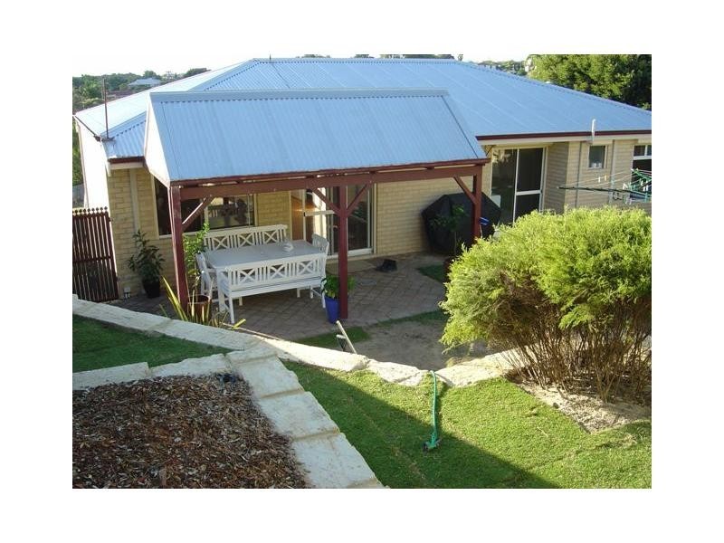 2/10 Millimumul Way, Mullaloo WA 6027