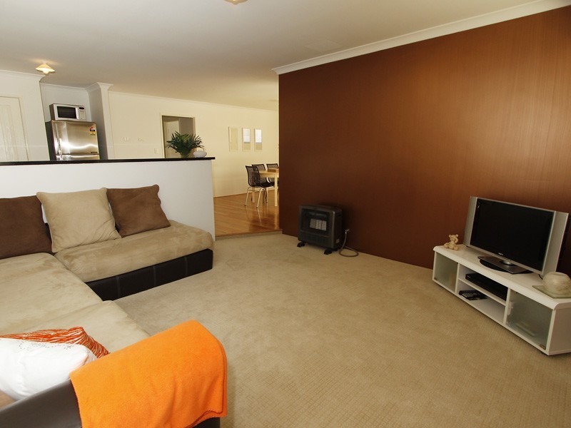 54 Hardcastle Avenue, Landsdale WA 6065