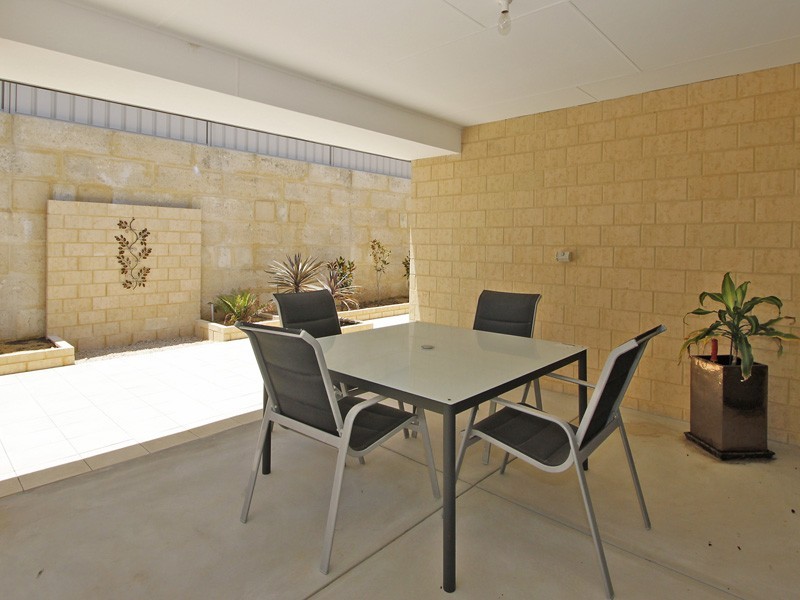 54 Hardcastle Avenue, Landsdale WA 6065