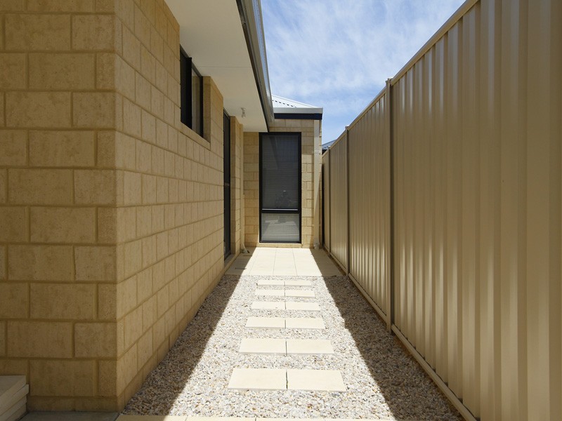 54 Hardcastle Avenue, Landsdale WA 6065