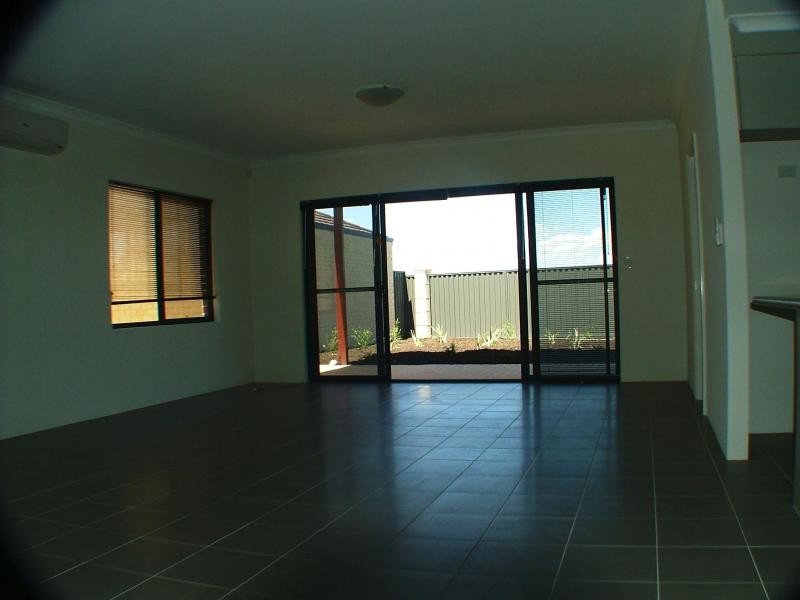 10/1 Tolj Loop, Aveley WA 6069