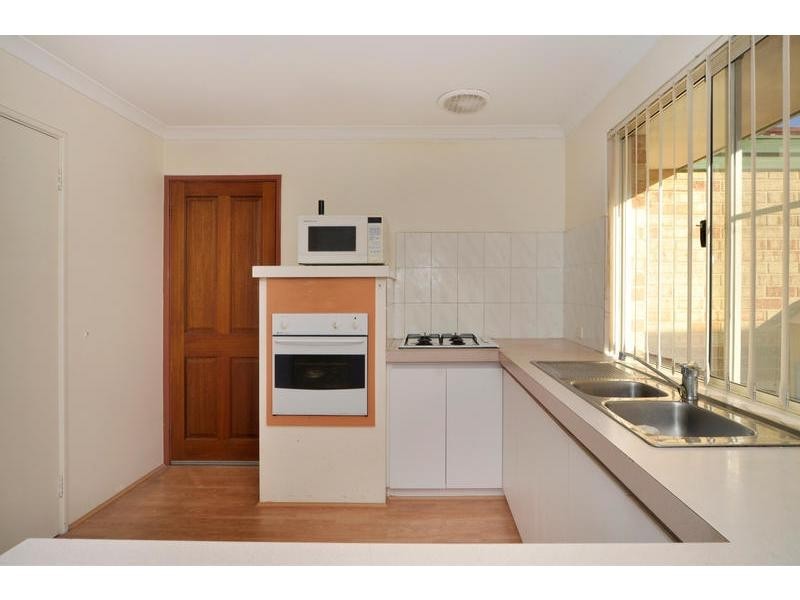 2 Linto Way, Alexander Heights WA 6064