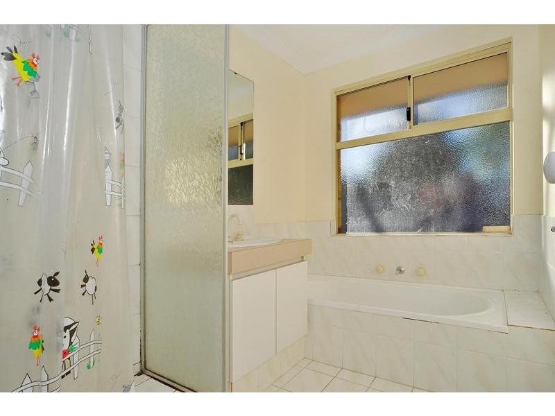 2 Linto Way, Alexander Heights WA 6064