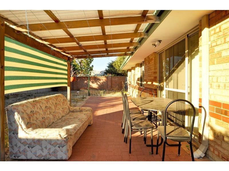 2 Linto Way, Alexander Heights WA 6064