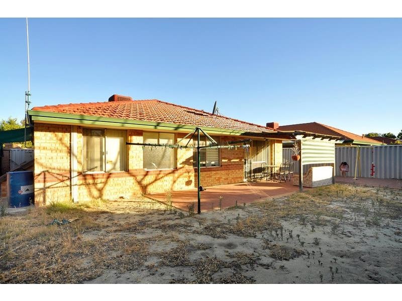 2 Linto Way, Alexander Heights WA 6064