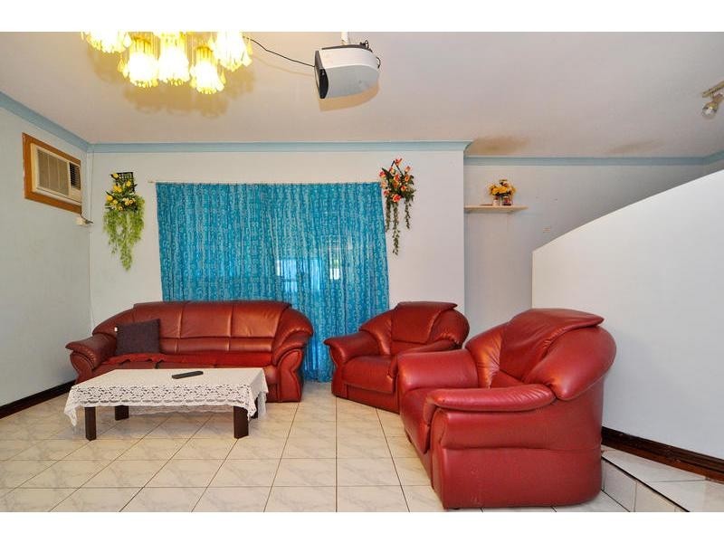 274 Illawarra Crescent, Ballajura WA 6066