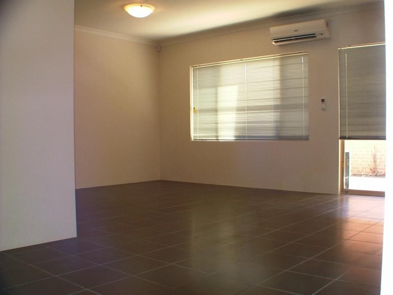 11/1 Tolj Loop, Aveley WA 6069