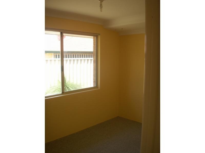 6 Bianchi Place, Alexander Heights WA 6064