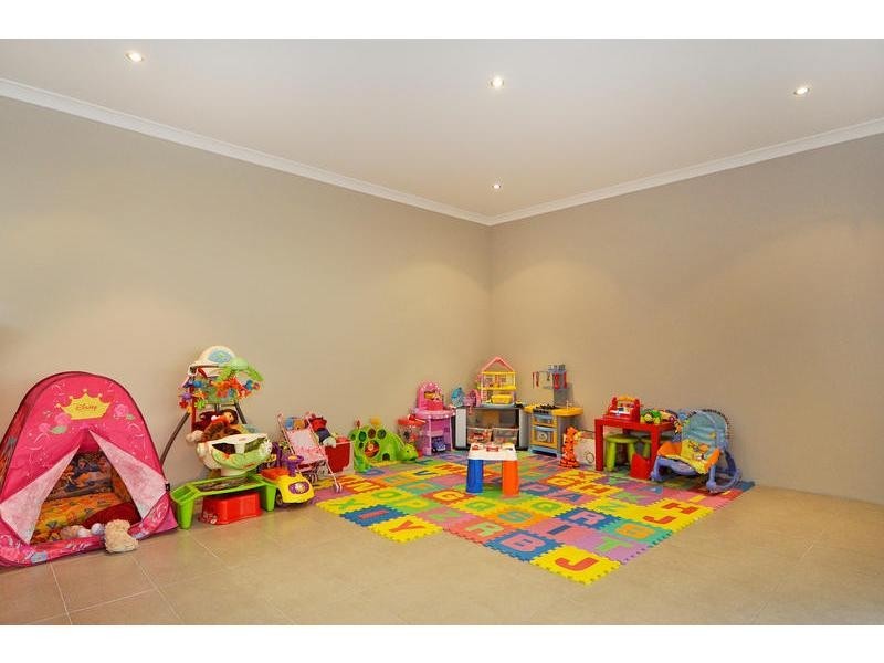 59 Gaby Way, Marangaroo WA 6064
