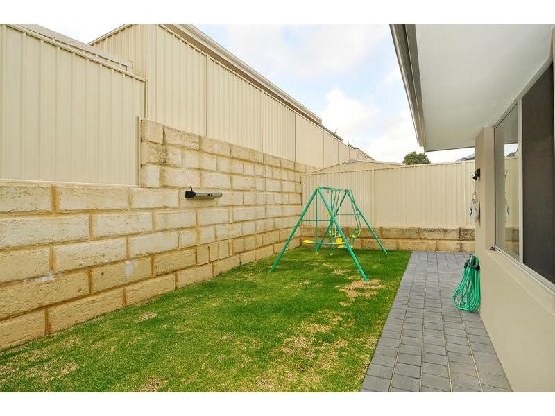 59 Gaby Way, Marangaroo WA 6064