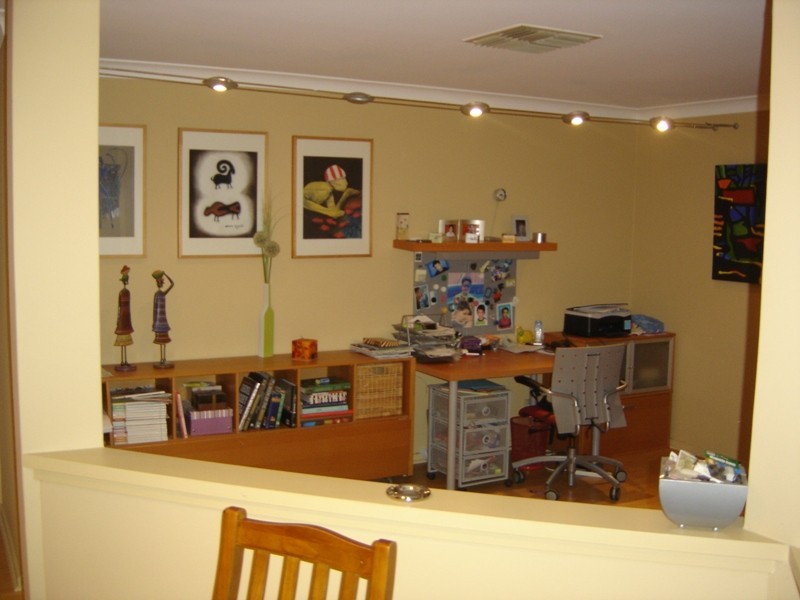 3 Jefferson Drive, Marangaroo WA 6064