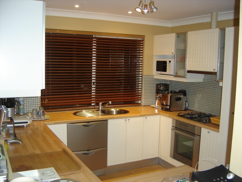 3 Jefferson Drive, Marangaroo WA 6064