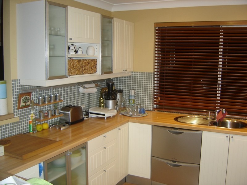 3 Jefferson Drive, Marangaroo WA 6064