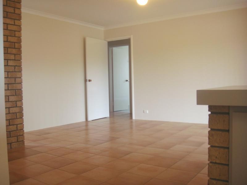 87 Hillcrest Road, Alexander Heights WA 6064