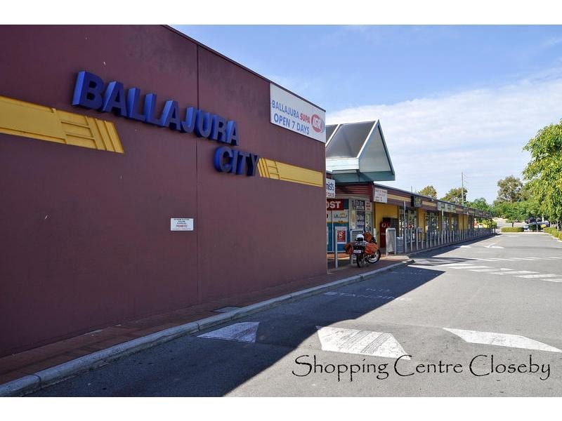 8 Peacock Green, Ballajura WA 6066