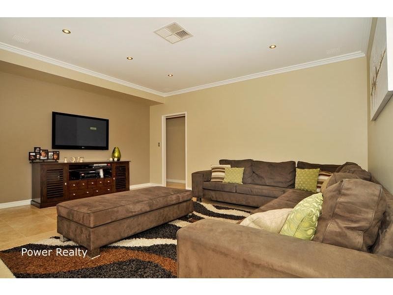 4 Anfield Crescent, Aveley WA 6069