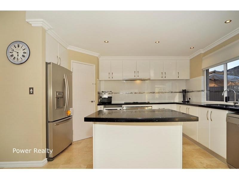 4 Anfield Crescent, Aveley WA 6069