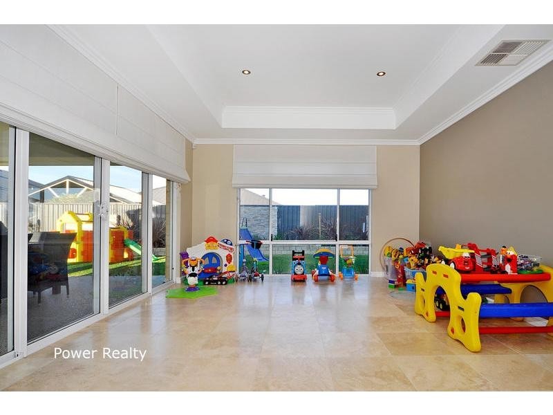 4 Anfield Crescent, Aveley WA 6069