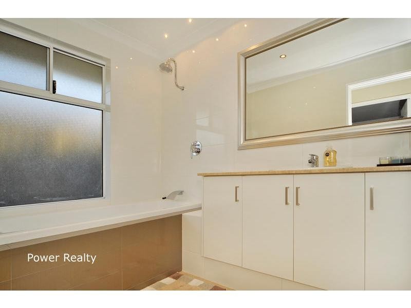 4 Anfield Crescent, Aveley WA 6069