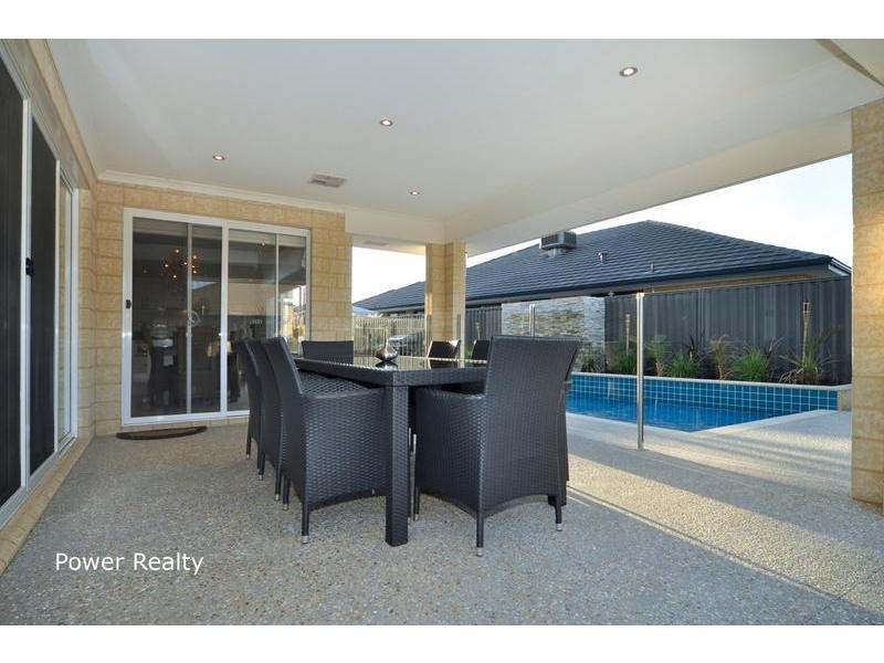 4 Anfield Crescent, Aveley WA 6069