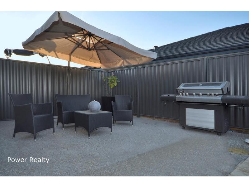 4 Anfield Crescent, Aveley WA 6069