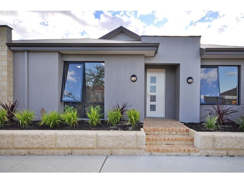 17 Ollave Circuit, Aveley WA 6069