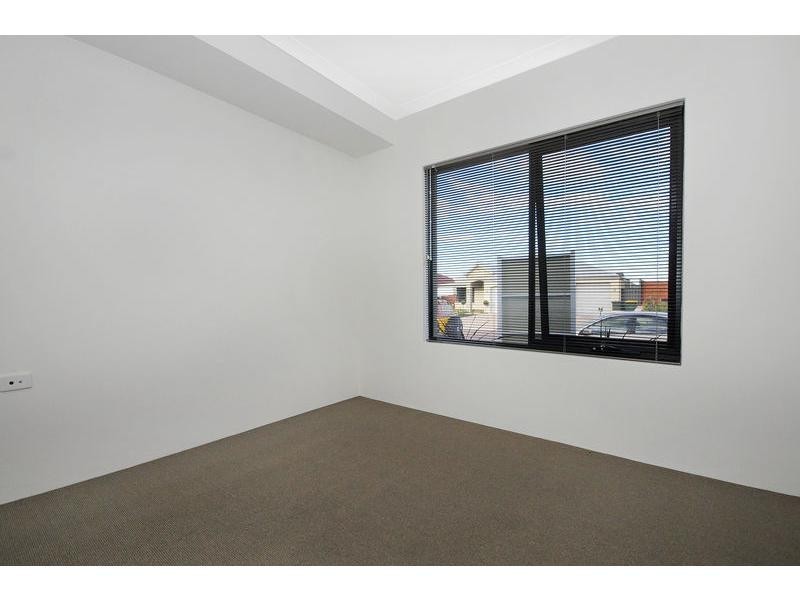 17 Ollave Circuit, Aveley WA 6069